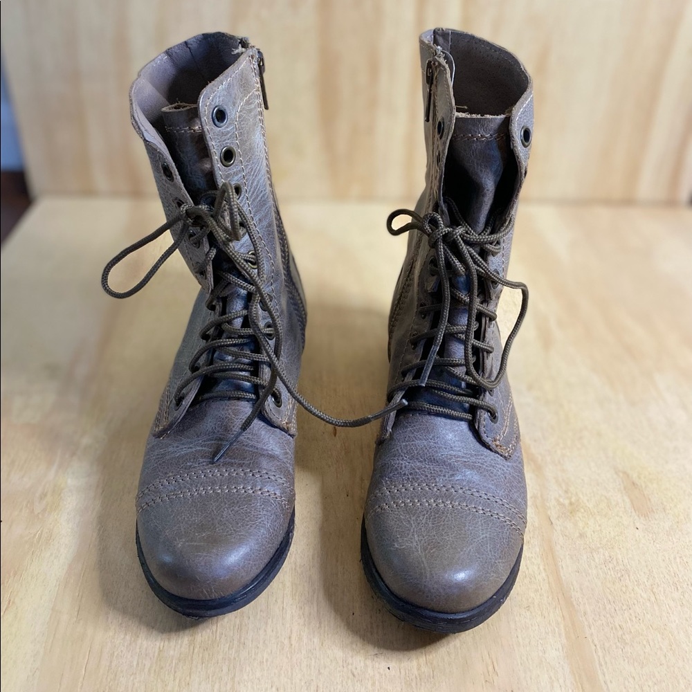 Steve Madden Boots - Picture 2 of 4